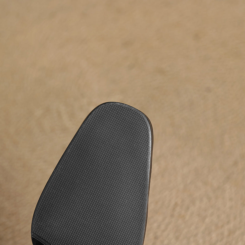 Alice – Escarpins en Cuir Carrés