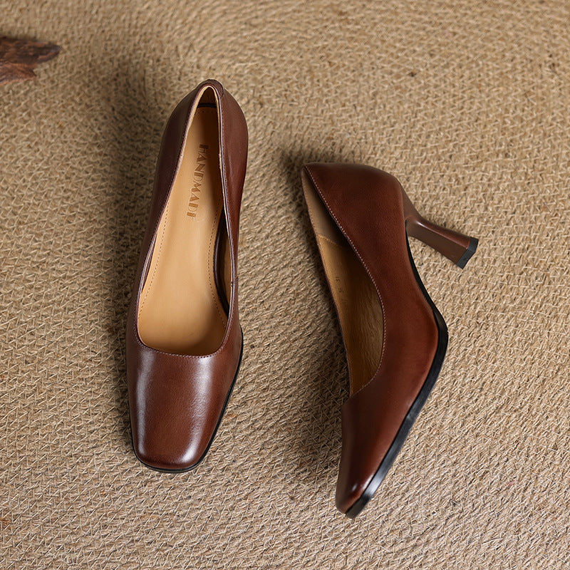 Alice – Escarpins en Cuir Carrés