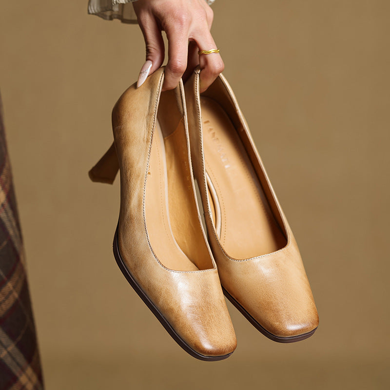 Alice – Escarpins en Cuir Carrés